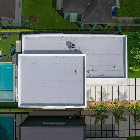 Design House -Heated Pool -Big Yard -Gated Parking Villa Miami Exterior photo