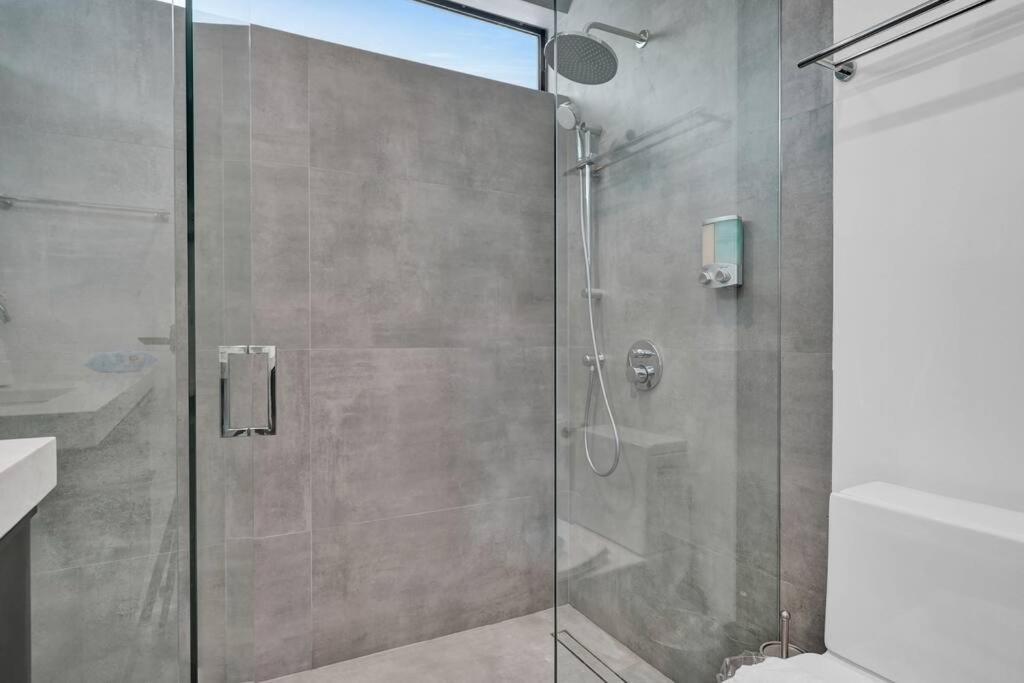 Design House -Heated Pool -Big Yard -Gated Parking Villa Miami Exterior photo